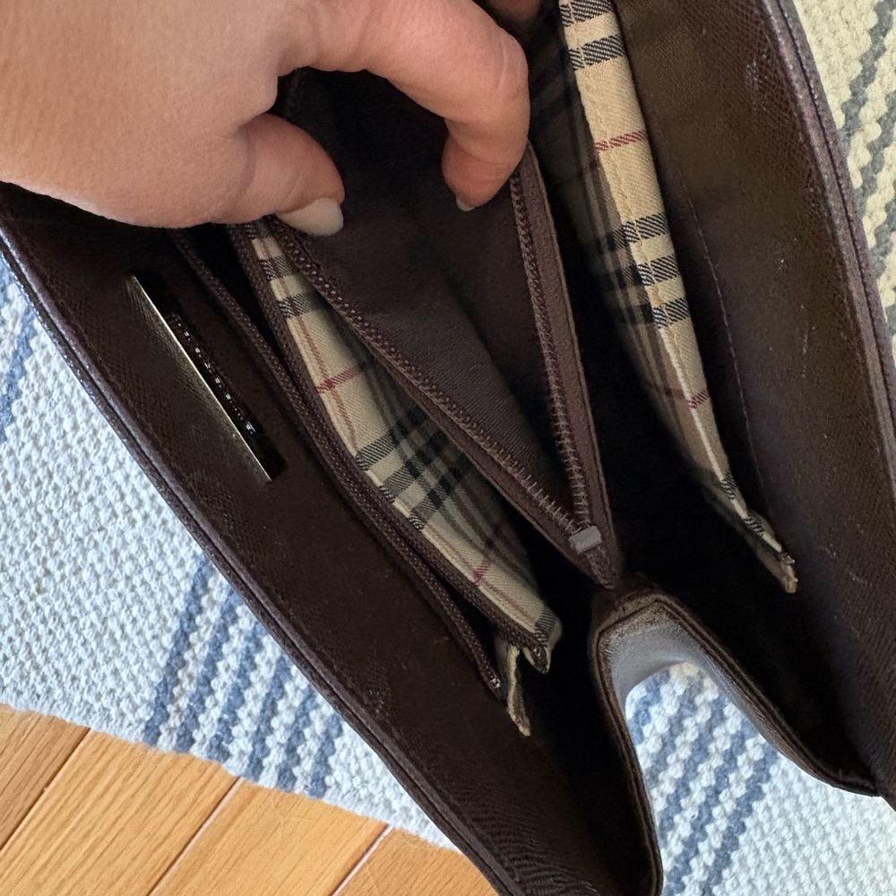 Burberry Chocolate Brown Leather Bag with Check Interior - Picture 7 of 15